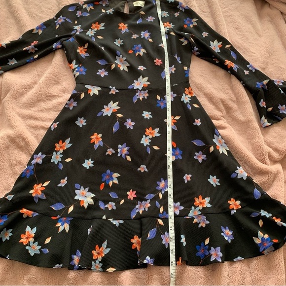 Eliza J Black Floral mini Dress - Picture 5 of 9